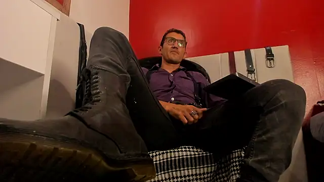 enzopratt online show from March 16, 2025, 1:17 pm