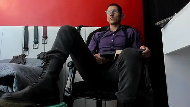 enzopratt online show from March 18, 2025, 3:53 am
