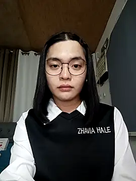 zhaviahale21 online show from March 17, 2026, 7:39 pm