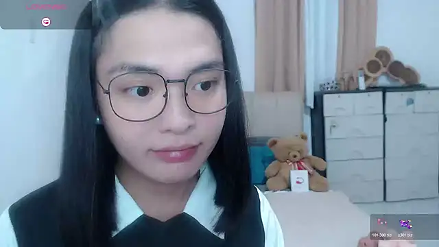 zhaviahale21 online show from July 31, 2026, 3:00 pm