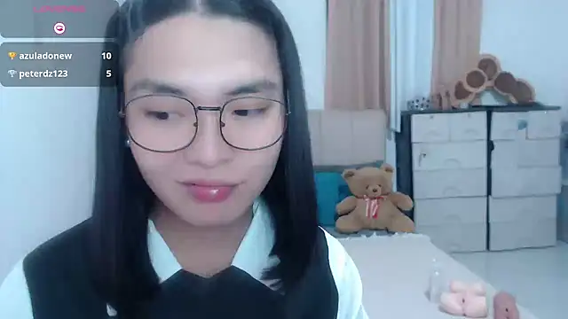 zhaviahale21 online show from August 1, 2026, 12:04 pm