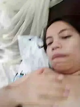 lisseth online show from December 10, 2024, 1:11 pm