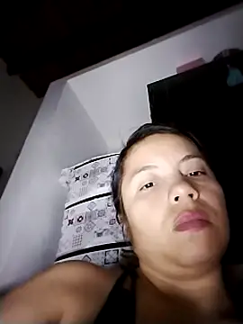 lisseth online show from February 5, 2025, 7:50 am