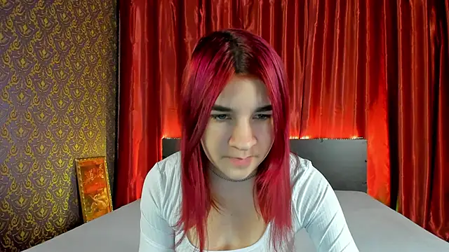 Snapshot of _Polly_Love_ chatting on December 2, 2024, 4:42 pm Polly Love online show from December 2, 2024, 4:42 pm