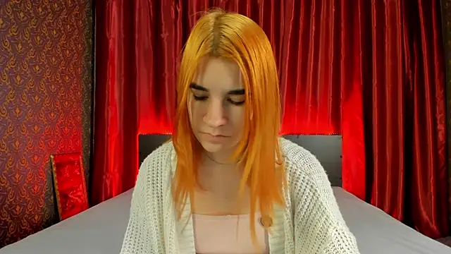 Snapshot of _Polly_Love_ chatting on December 10, 2024, 10:06 am Polly Love online show from December 10, 2024, 10:06 am