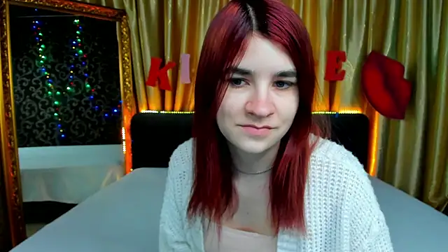 Snapshot of _Polly_Love_ chatting on February 14, 2025, 7:17 am Polly Love online show from February 14, 2025, 7:17 am