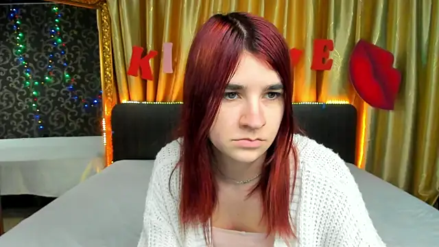 Snapshot of _Polly_Love_ chatting on February 14, 2025, 10:28 am Polly Love online show from February 14, 2025, 10:28 am