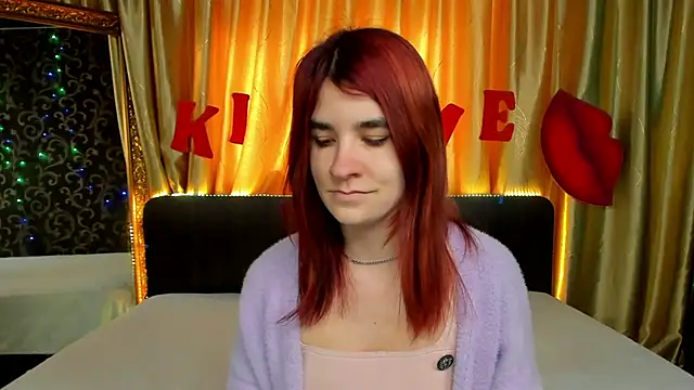 Snapshot of _Polly_Love_ chatting on February 19, 2025, 11:17 am Polly Love online show from February 19, 2025, 11:17 am