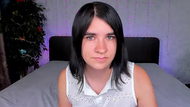 Snapshot of _Polly_Love_ chatting on September 9, 2025, 8:36 am Polly Love online show from September 9, 2025, 8:36 am