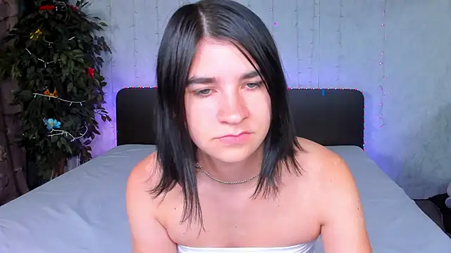 Snapshot of _Polly_Love_ chatting on September 15, 2025, 6:02 am Polly Love online show from September 15, 2025, 6:02 am