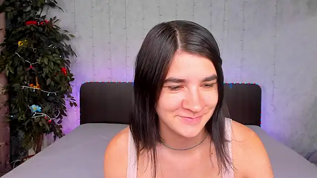 Snapshot of _Polly_Love_ chatting on September 23, 2025, 6:05 am Polly Love online show from September 23, 2025, 6:05 am