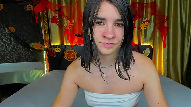 Snapshot of _Polly_Love_ chatting on November 5, 2025, 7:08 am Polly Love online show from November 5, 2025, 7:08 am