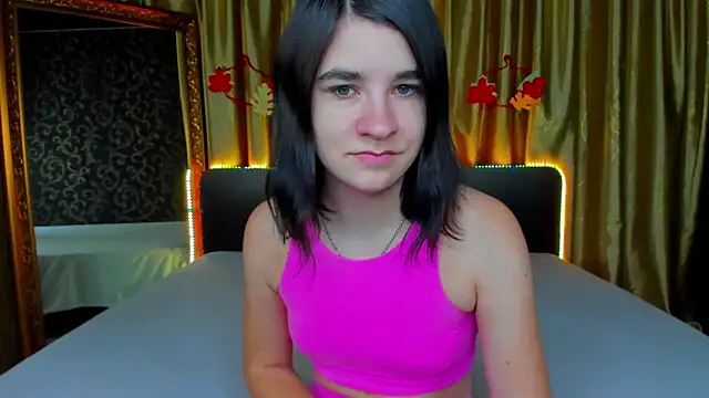 Snapshot of _Polly_Love_ chatting on November 17, 2025, 7:03 am Polly Love online show from November 17, 2025, 7:03 am