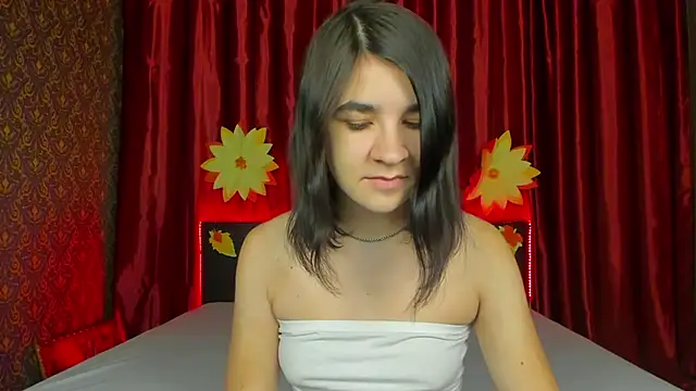 Snapshot of _Polly_Love_ chatting on November 24, 2025, 7:08 am Polly Love online show from November 24, 2025, 7:08 am