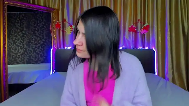 Snapshot of _Polly_Love_ chatting on November 26, 2025, 7:20 am Polly Love online show from November 26, 2025, 7:20 am