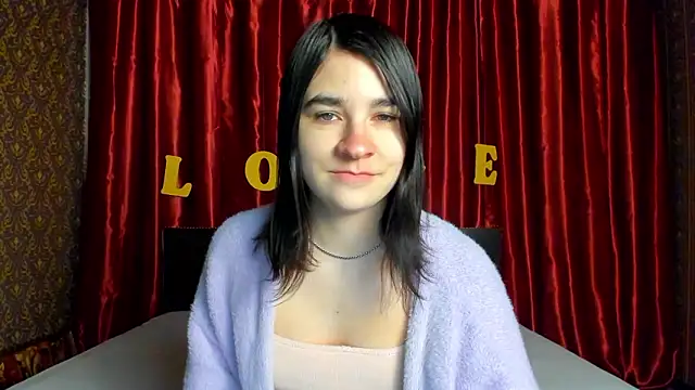 Polly Love  online show from February 6, 2026, 7:34 am