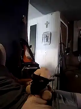 Daddysdirty30 online show from December 20, 2024, 11:10 am