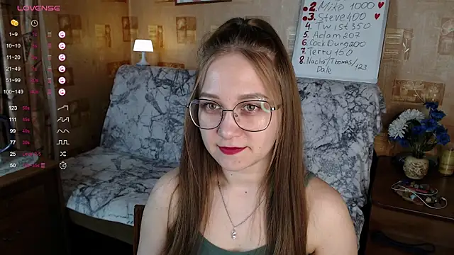 Miatiny online show from December 8, 2024, 12:41 pm