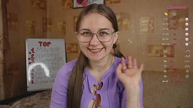 Miatiny online show from February 22, 2025, 4:19 pm