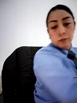 SAMANTHA-16  online show from May 4, 2026, 1:18 pm
