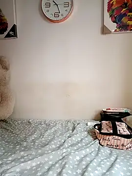 KimPielCanela online show from March 12, 2025, 3:07 pm