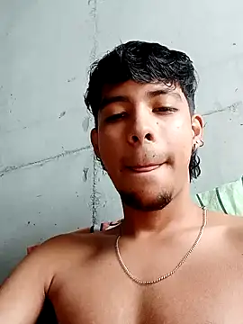 Elputas online show from October 31, 2025, 2:40 pm