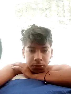 Elputas online show from November 6, 2025, 3:46 pm