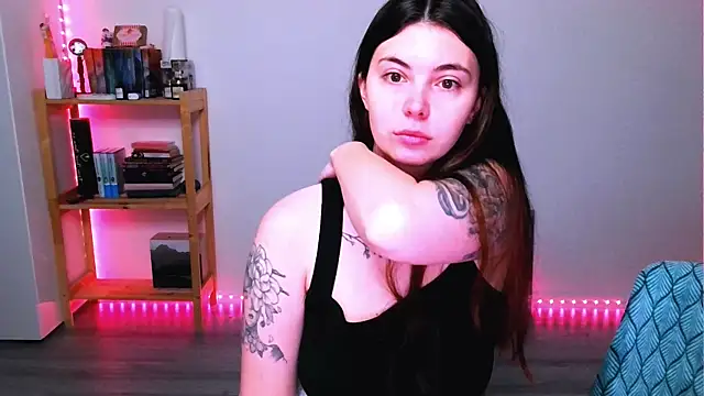 peaachybabe   online show from October 19, 2025, 2:56 am