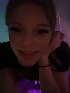 foxy ana13 online show from January 19, 2025, 10:39 am