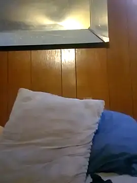 Snapshot of RobStrokes215 chatting on December 13, 2024, 3:16 am RobStrokes215 online show from December 13, 2024, 3:16 am