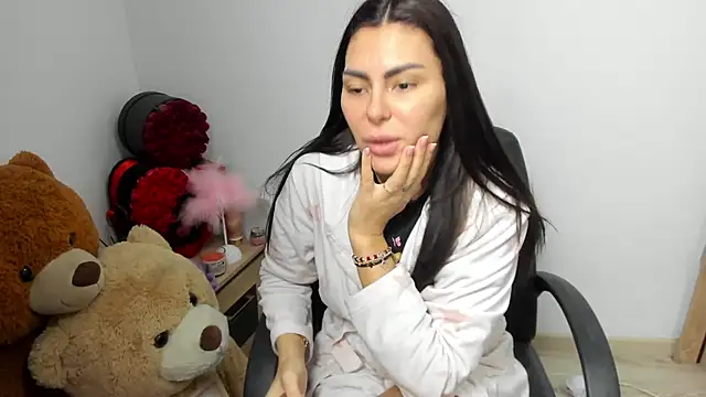 kilenyapatrice online show from March 4, 2026, 1:17 pm