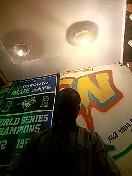 Snapshot of Landlordlandlord12 chatting on January 17, 2026, 6:18 am Landlordlandlord12 online show from January 17, 2026, 6:18 am