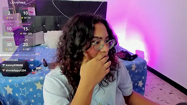 Snapshot of im_angels77 chatting on February 18, 2025, 6:37 am im angels77 online show from February 18, 2025, 6:37 am