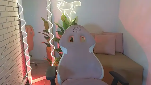 Snapshot of hina_tay chatting on December 7, 2024, 4:09 am hina tay online show from December 7, 2024, 4:09 am