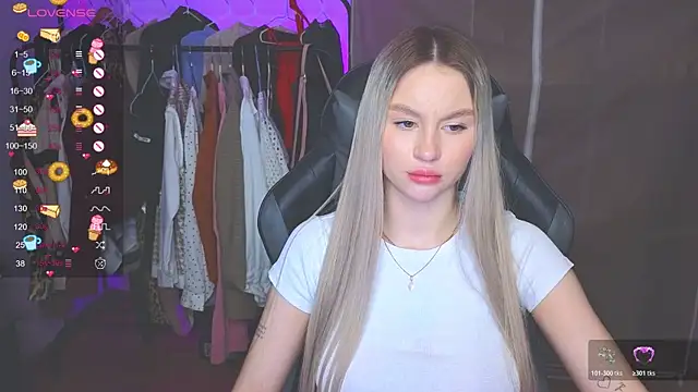 doll barbieee online show from November 29, 2025, 12:35 am