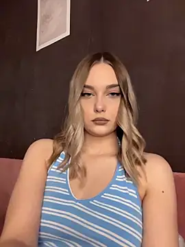 Snapshot of Alisa_Rise chatting on March 29, 2026, 2:06 pm Alisa Rise online show from March 29, 2026, 2:06 pm