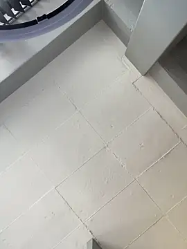 Curveysinaa online show from November 6, 2025, 5:52 am