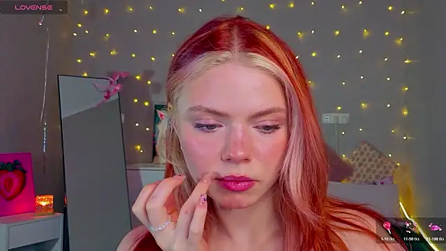 Red  Candy online show from February 2, 2026, 1:54 pm