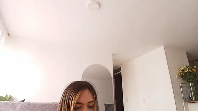 Snapshot of vianca_cruzz chatting on March 7, 2025, 2:45 pm vianca cruzz online show from March 7, 2025, 2:45 pm