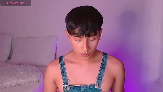 Snapshot of dilan_sp chatting on February 26, 2025, 1:11 am dilan sp online show from February 26, 2025, 1:11 am