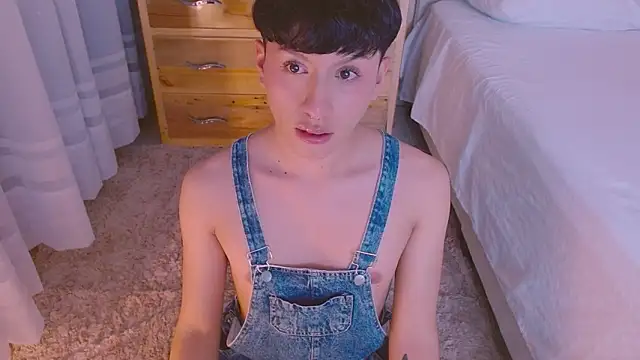 Snapshot of dilan_sp chatting on September 19, 2025, 10:43 pm dilan sp online show from September 19, 2025, 10:43 pm