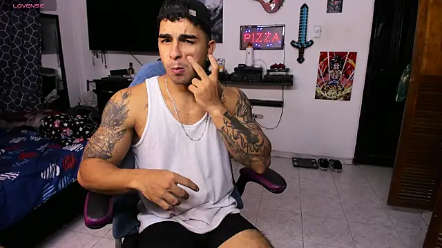 cJuan111 online show from March 23, 2025, 1:09 am