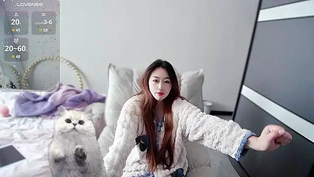 Feifei-cn online show from February 26, 2025, 6:15 am