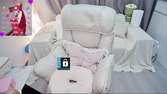 Feifei-cn online show from April 18, 2026, 7:01 am