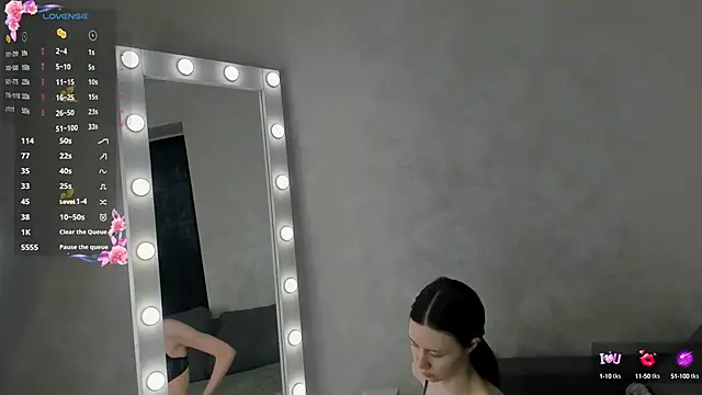 emilia walton online show from March 11, 2025, 1:12 pm