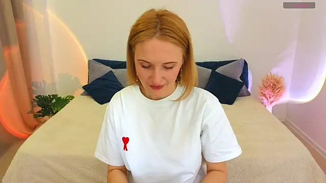 AlisssaRose online show from April 8, 2026, 9:37 pm