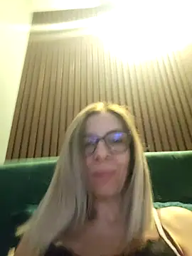 SukyGirl online show from December 18, 2024, 7:26 am