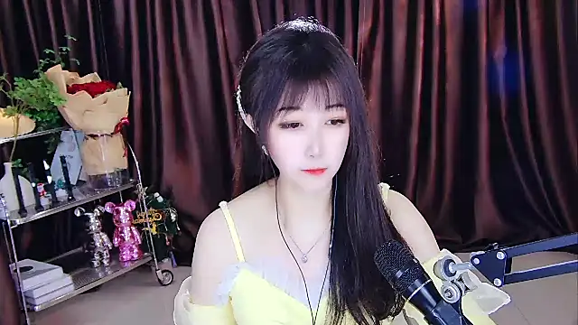Snapshot of xiaoya666--baby chatting on February 26, 2025, 2:46 pm xiaoya666--baby online show from February 26, 2025, 2:46 pm