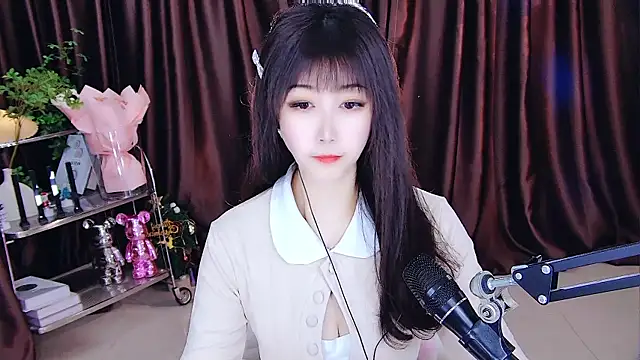 Snapshot of xiaoya666--baby chatting on March 6, 2025, 2:29 pm xiaoya666--baby online show from March 6, 2025, 2:29 pm