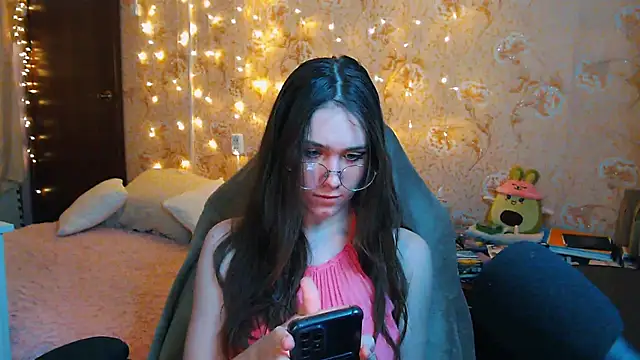 Snapshot of fluffy_kitty_ chatting on January 7, 2026, 7:27 pm fluffy kitty online show from January 7, 2026, 7:27 pm